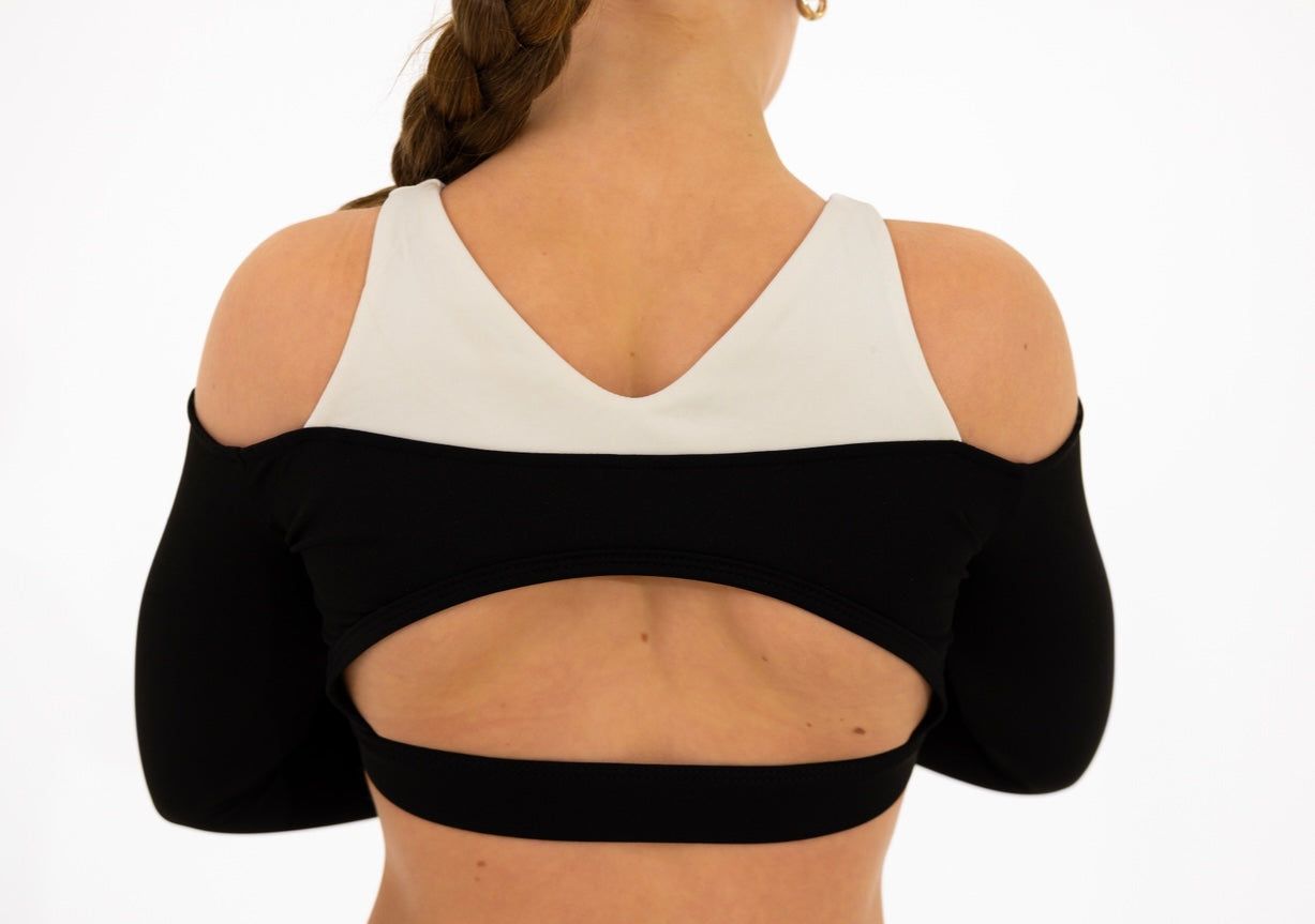 Capsule Crop - Black and White