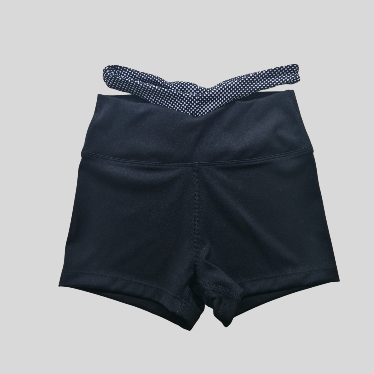 Apex Short - Black & Polka Dot