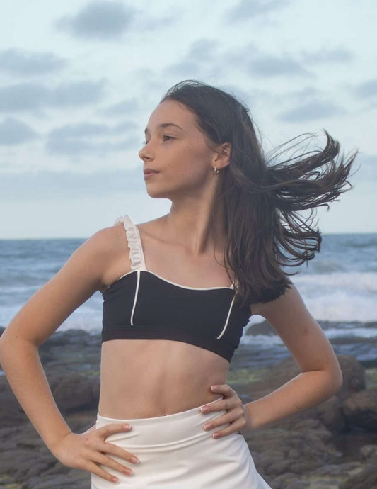 Darling Crop – Black & White